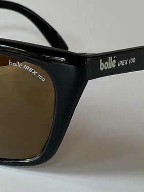 Vintage Bollé 527 IREX 100 Sunglasses Gloss Black Amber Lenses France